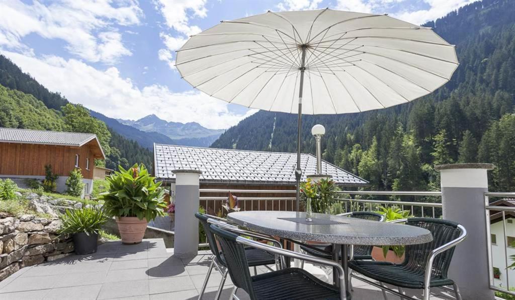 Gaestehaus Fitsch - Ferienwohnung In Silbertal Exterior foto